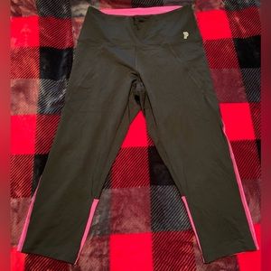 Pink Victoria’s Secret ultimate high waisted cropped leggings size large